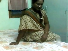 Delightful Indian Aunty Drilled by Adult Boyfrend on Hidden Livecam